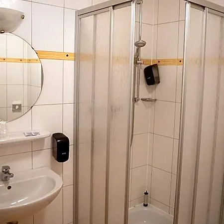 Hotel Garni Hof Zum 2*