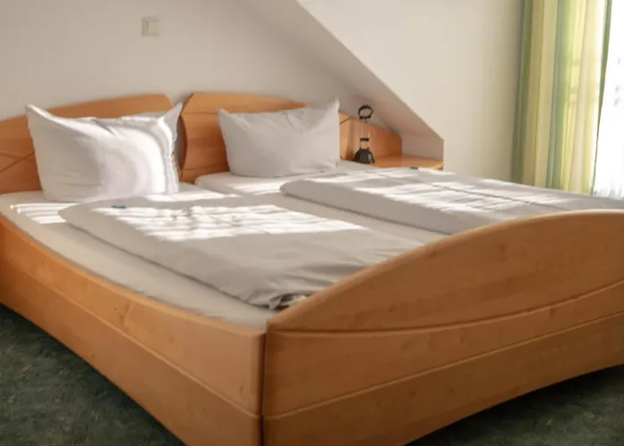 Отель Garni Hof Zum Ахаус