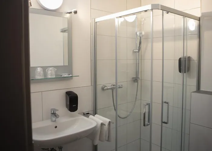 Garni Hof Zum Отель Ахаус