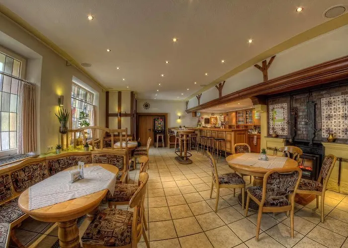 Garni Hof Zum Hotel 2*