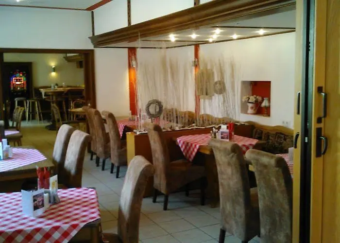 Отель Garni Hof Zum